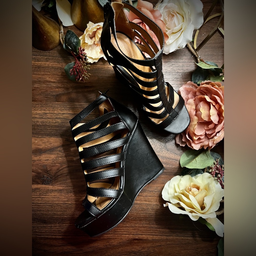 Charlotte Russe Black Strappy Wedges Size 6